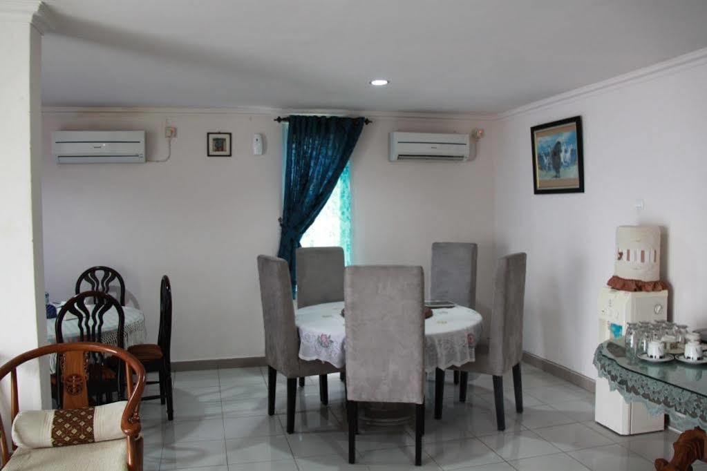 Gasthaus Pondok Malabar Jakarta Exterior foto